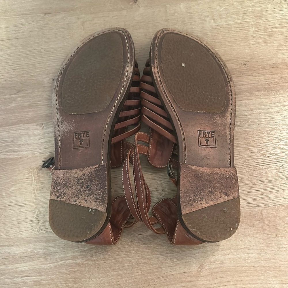EUC Frye Kayla Huarache Sandals Brown Leather Strappy Flat - Picture 6 of 6